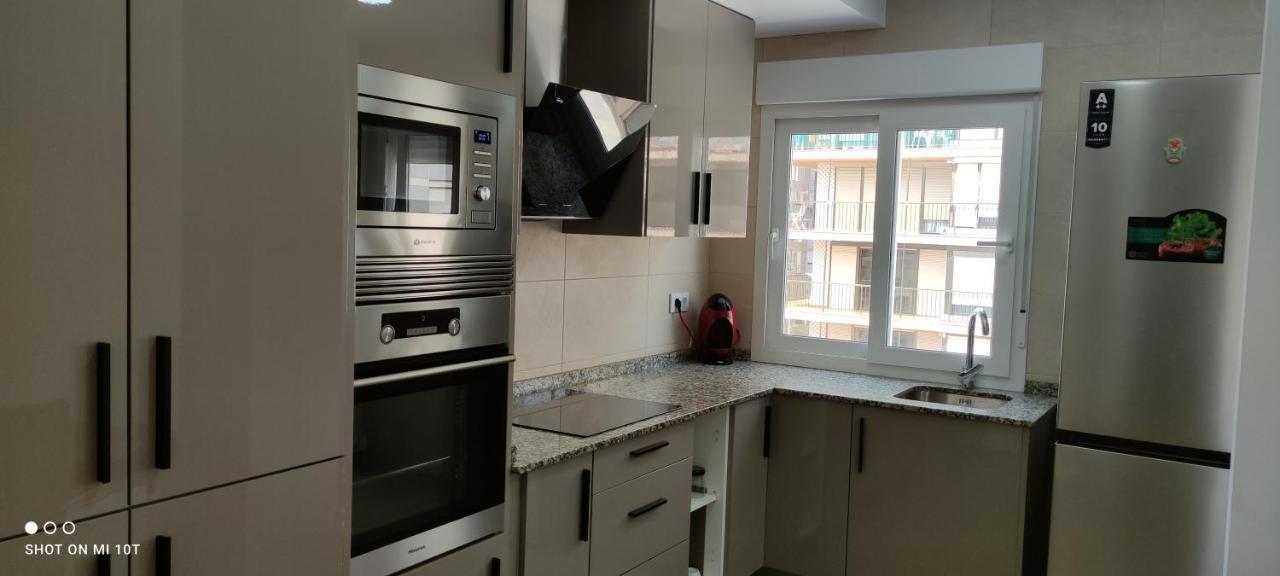 Beachfront Cozy Apartament Arenales Del Sol, Alicante מראה חיצוני תמונה